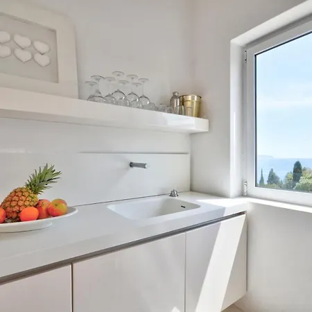 Penthouse Marina-seaview Jacuzzi And Terrace *