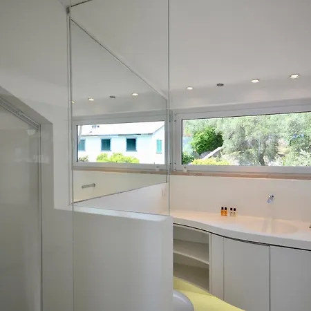 Apartment Penthouse Marina-seaview Jacuzzi And Terrace