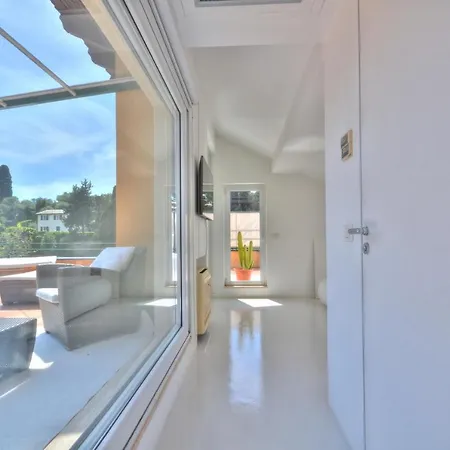 Penthouse Marina-seaview Jacuzzi And Terrace